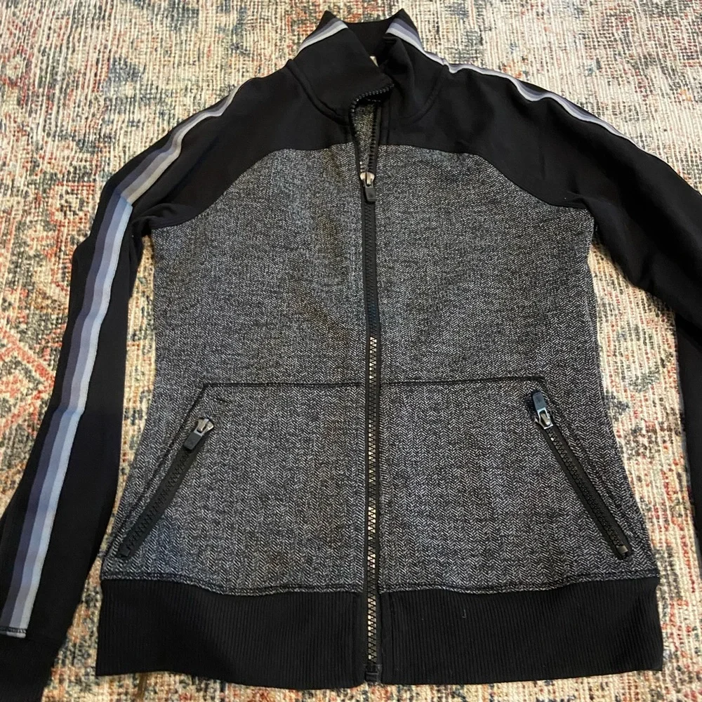 Athleta Girl activewear jacket, size girls M (8/10)